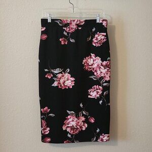 Rose Pattern Pencil Skirt